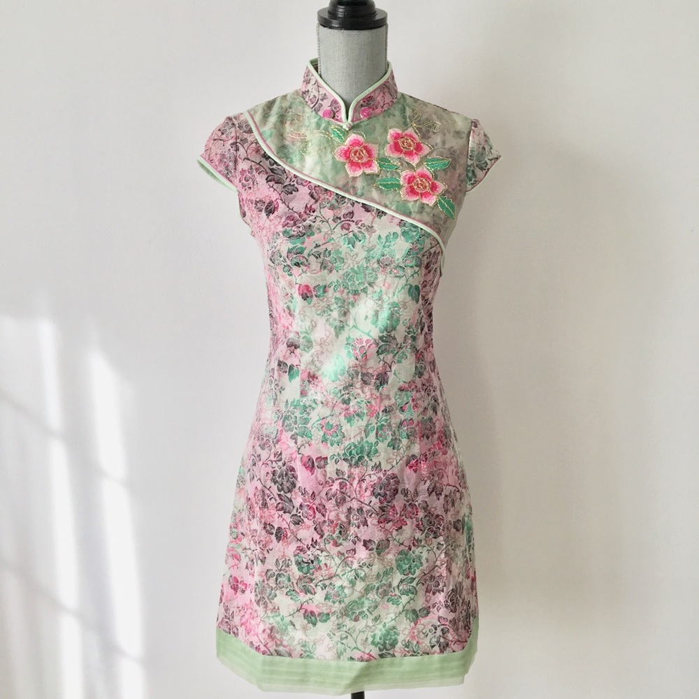 JOY LUCK embroidered mini cheongsam dress - Picture 2 of 7